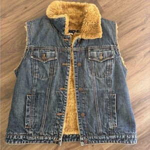 GAP Denim Vest with Tan Faux Fur